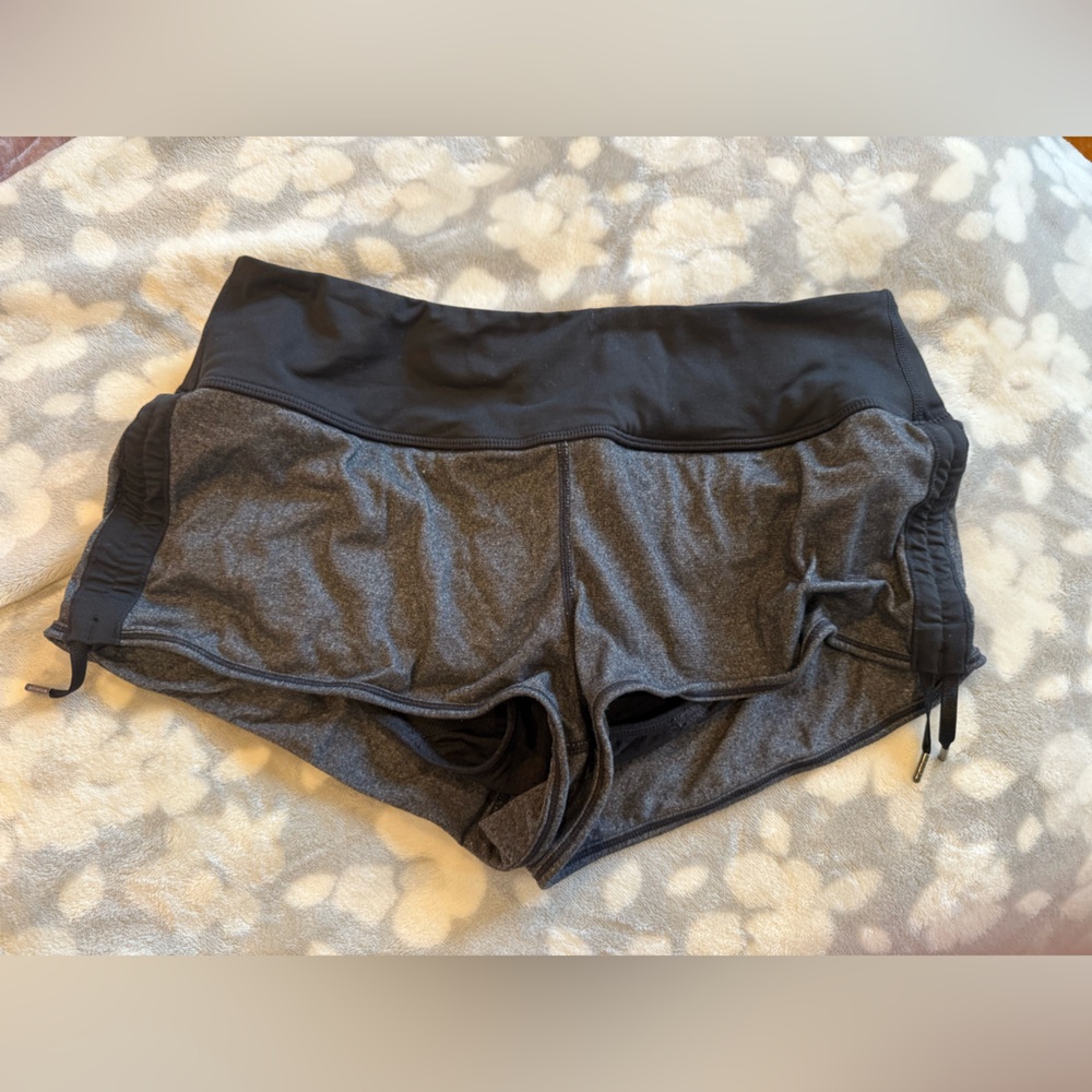 Vintage Lululemon Mini Scrunch Black Shorts